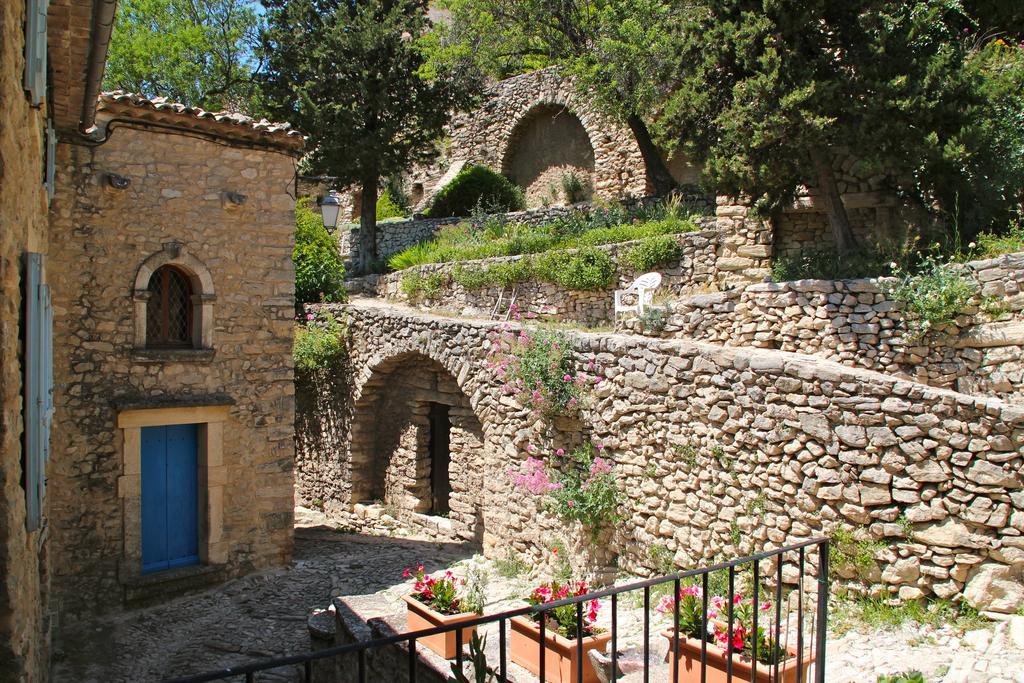 Chambres d'hôtes de l'Abbaye Montbrun-les-Bains Extérieur photo