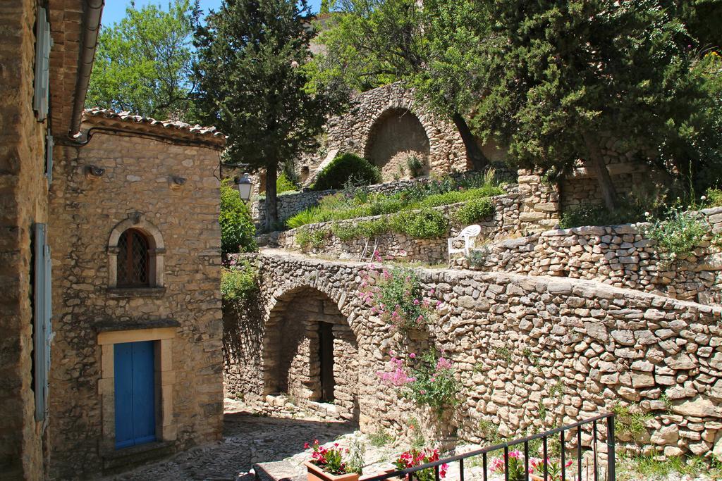 Chambres d'hôtes de l'Abbaye Montbrun-les-Bains Extérieur photo