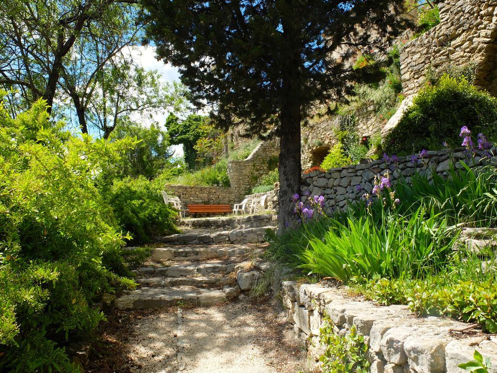 Chambres d'hôtes de l'Abbaye Montbrun-les-Bains Extérieur photo